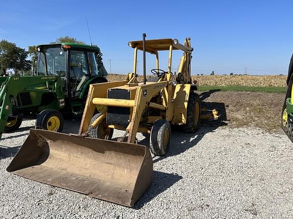 1986 John Deere 310B Equipment Image0