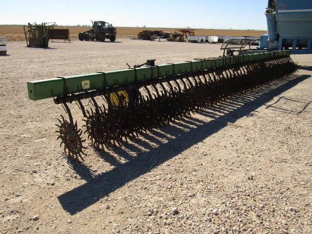 Image of John Deere 400 equipment image 2