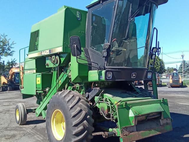 Image of John Deere 4425 equipment image 4