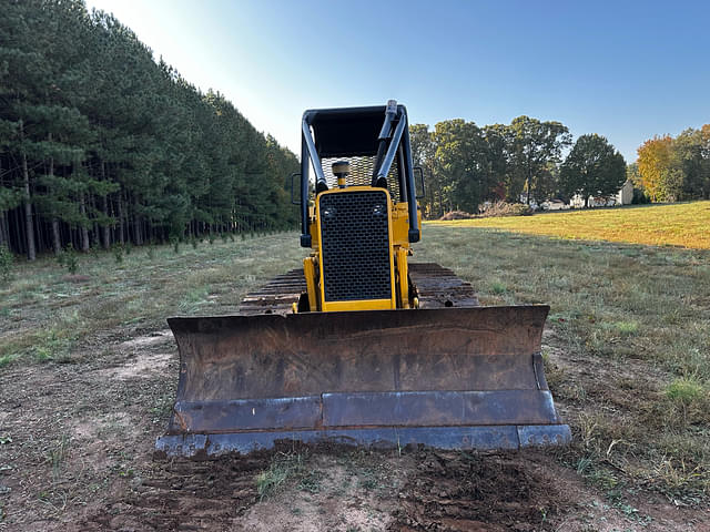 Image of John Deere 450E equipment image 1