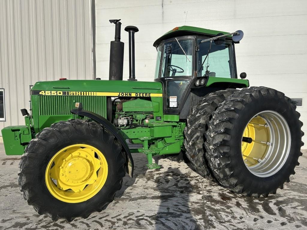 1986 John Deere 4650 Equipment Image0