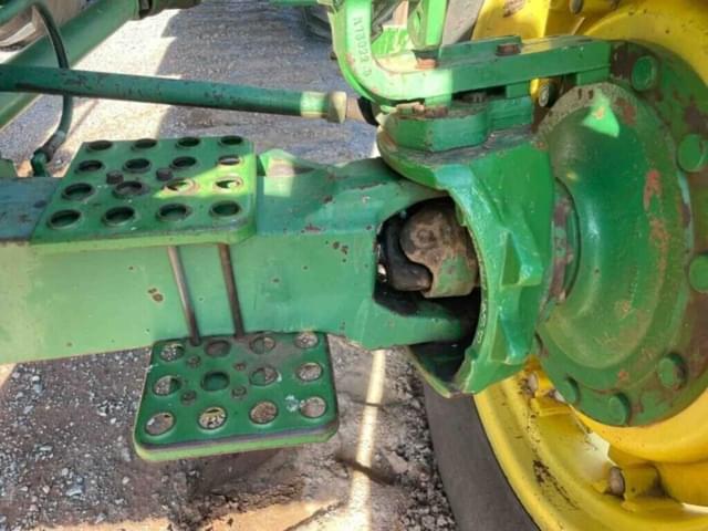 Image of John Deere 4850 equipment image 3