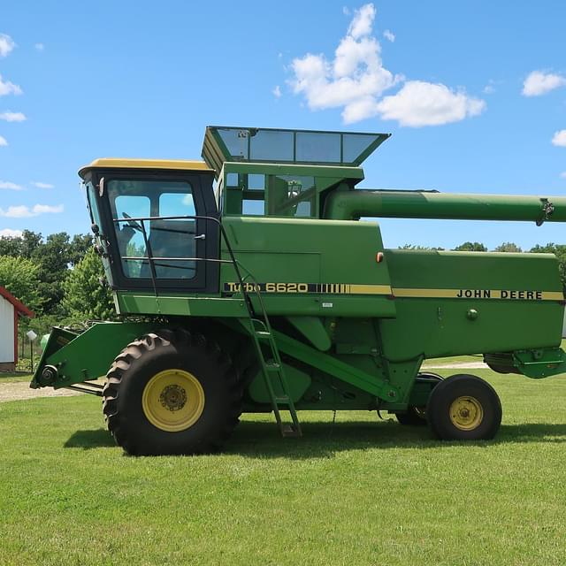 Image of John Deere 6620 equipment image 1