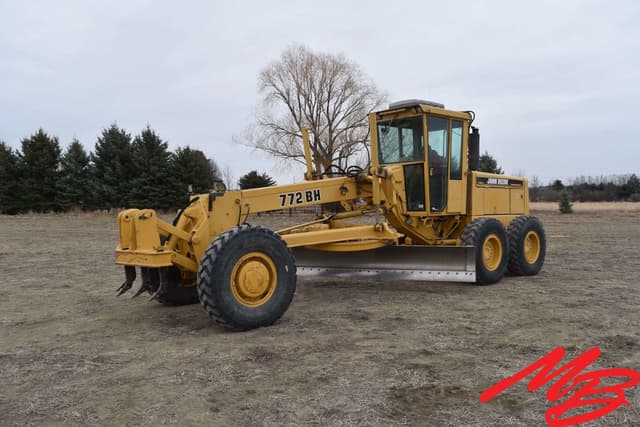 Image of John Deere 772BH equipment image 1