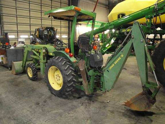 Image of John Deere 850 equipment image 2