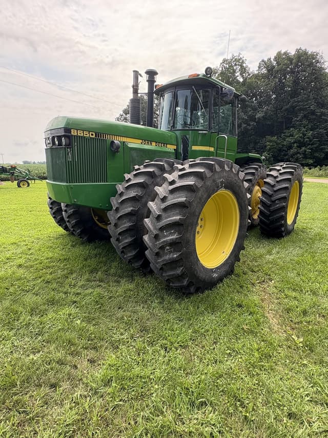 Image of John Deere 8650 equipment image 1