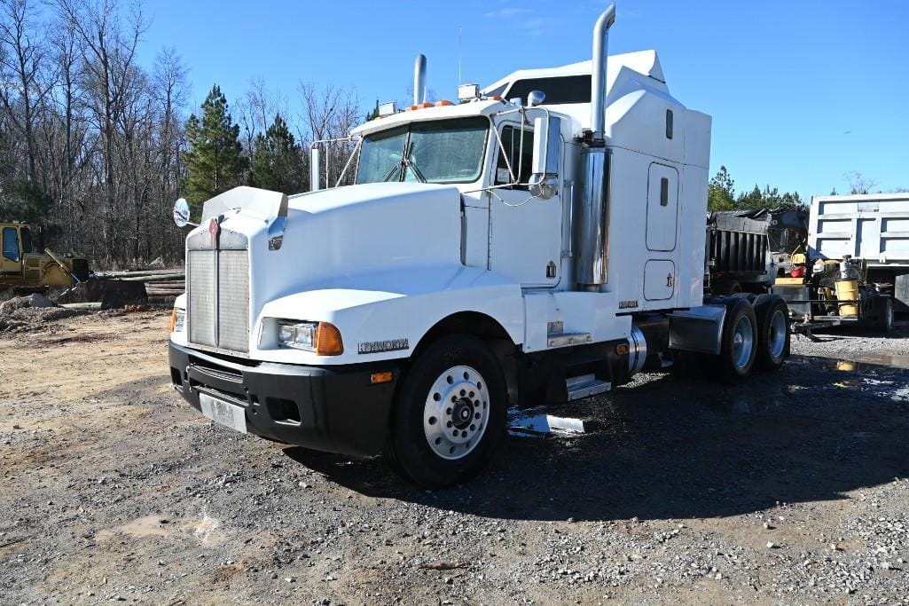 Main image Kenworth T600