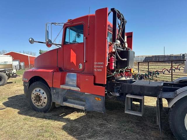 Image of Kenworth T60 equipment image 1