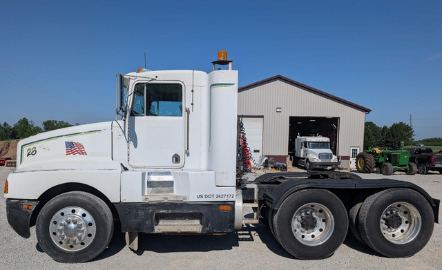 Image of Kenworth T600 equipment image 2