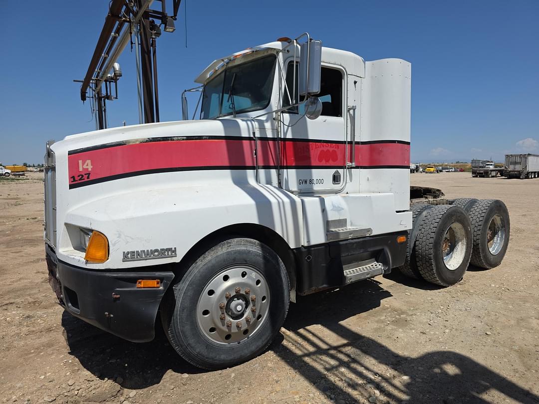 Image of Kenworth T600 Primary image