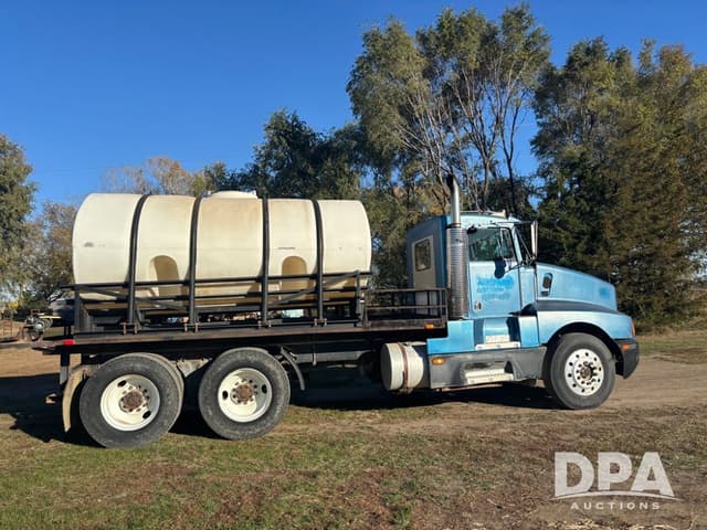 Image of Kenworth T600 equipment image 3