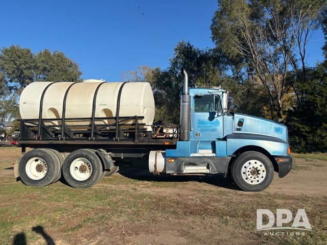 Image of Kenworth T600 equipment image 2