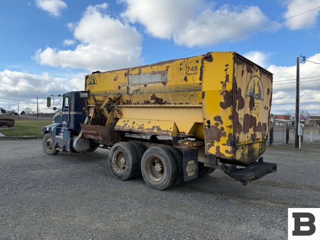 Image of Kenworth T600A equipment image 3