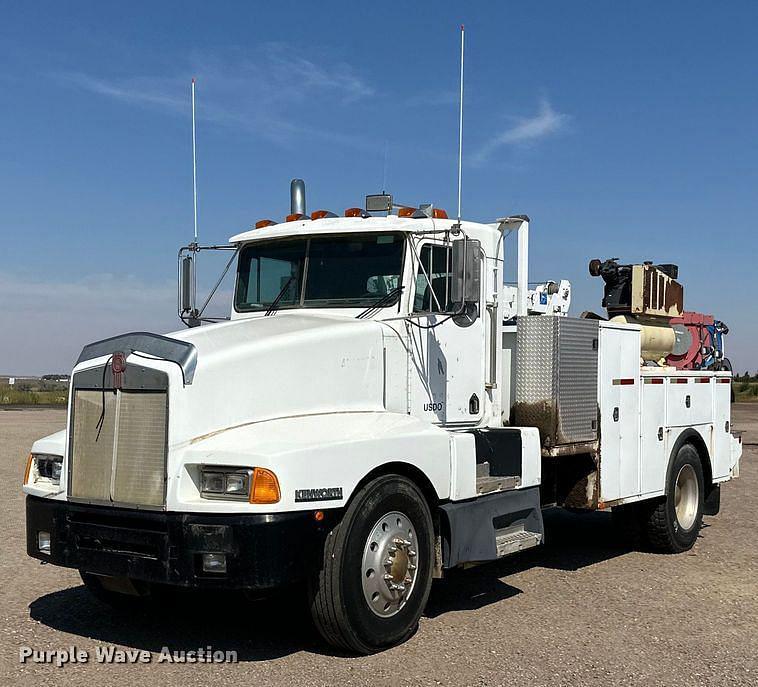 Image of Kenworth T600A Primary image