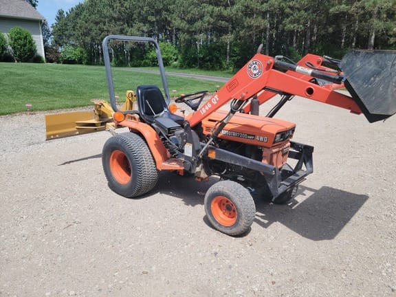 Main image Kubota B7200