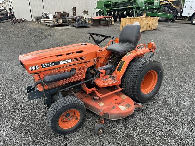 Image of Kubota B7200 equipment image 1