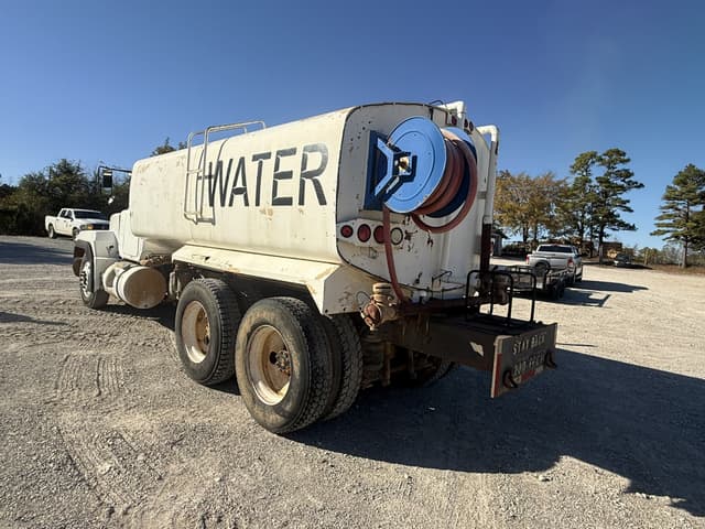 Image of Mack R686ST equipment image 2