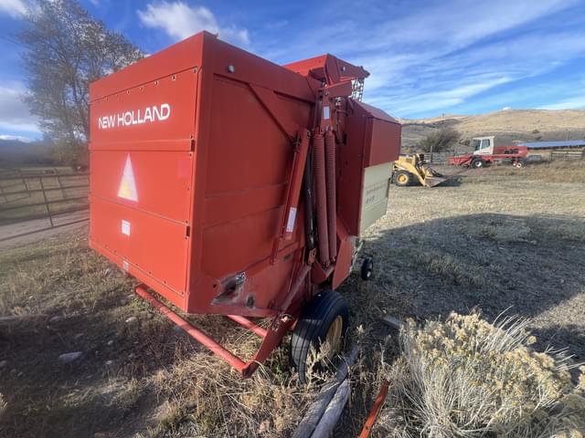 Image of New Holland 849 equipment image 4