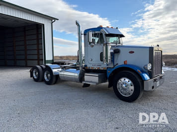 Main image Peterbilt 349