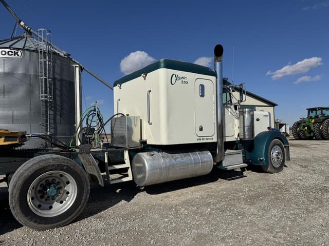 Image of Peterbilt 359 equipment image 2