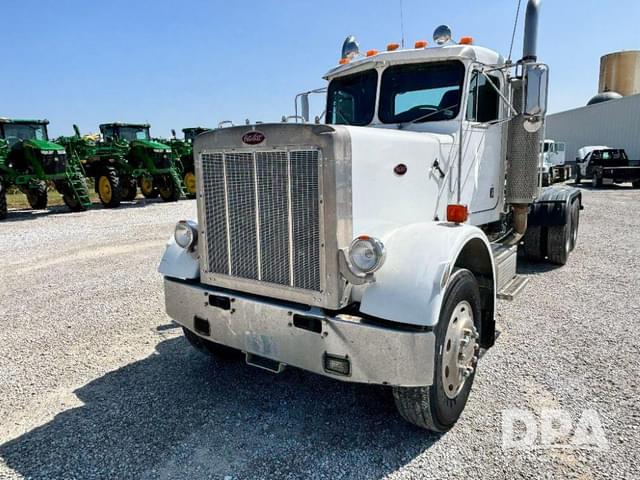 Image of Peterbilt 359 equipment image 1
