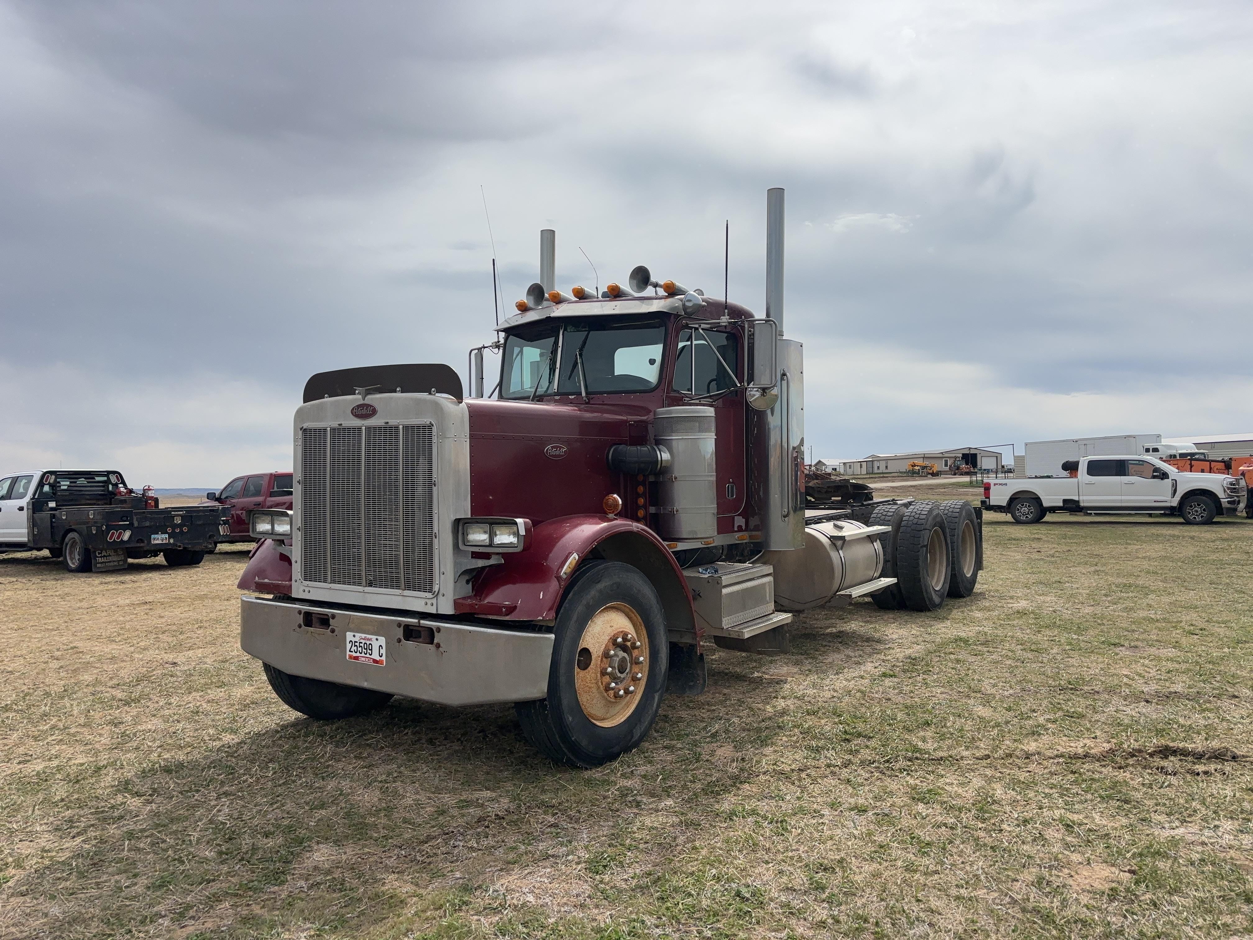 2022 Peterbilt 359 Equipment Image0