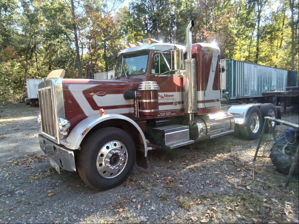 Image of Peterbilt 359 Primary image