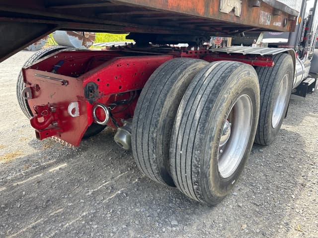 Image of Peterbilt 359 equipment image 4