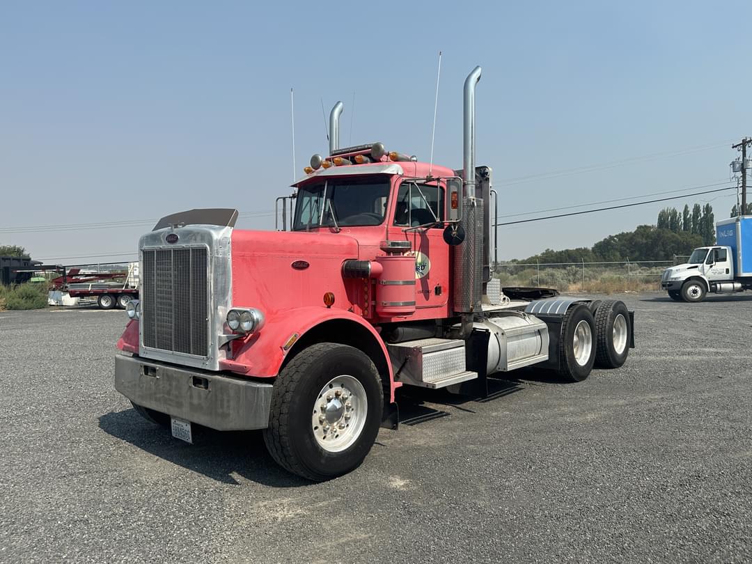 Image of Peterbilt 359 Primary image