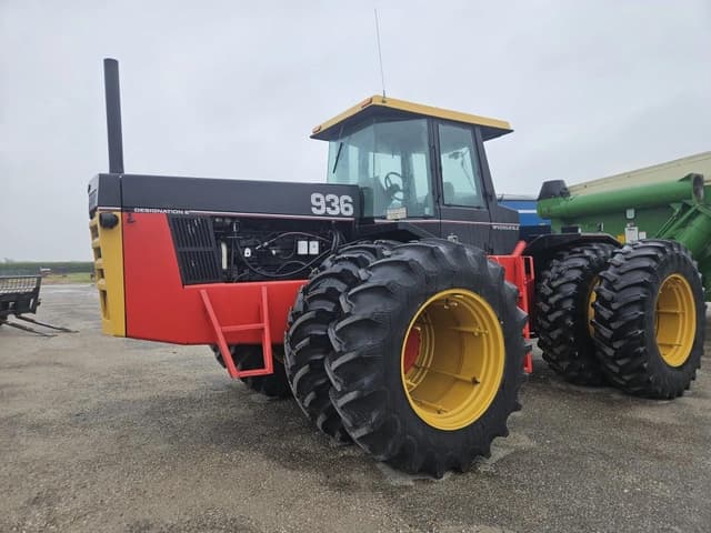 Image of Versatile 936 equipment image 1