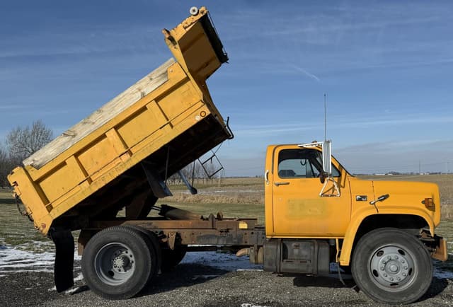 Image of Chevrolet C8500 equipment image 4