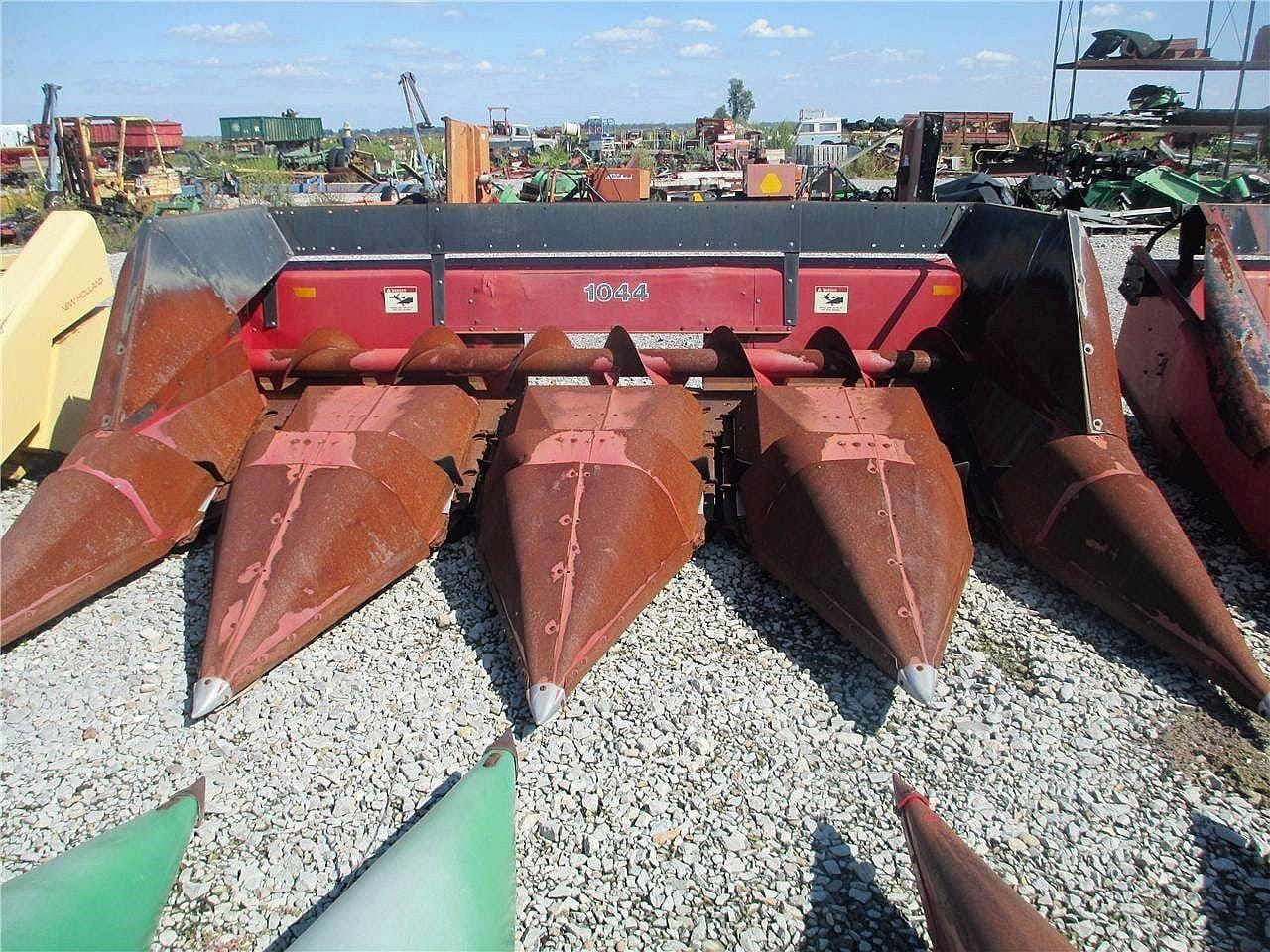 1987 Case IH 1044 Equipment Image0