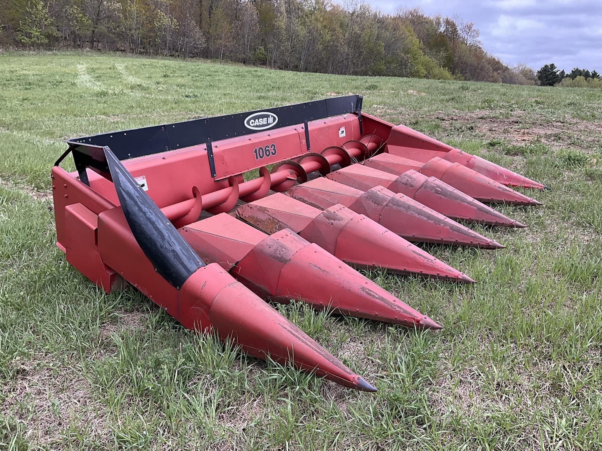 1987 Case IH 1063 Equipment Image0