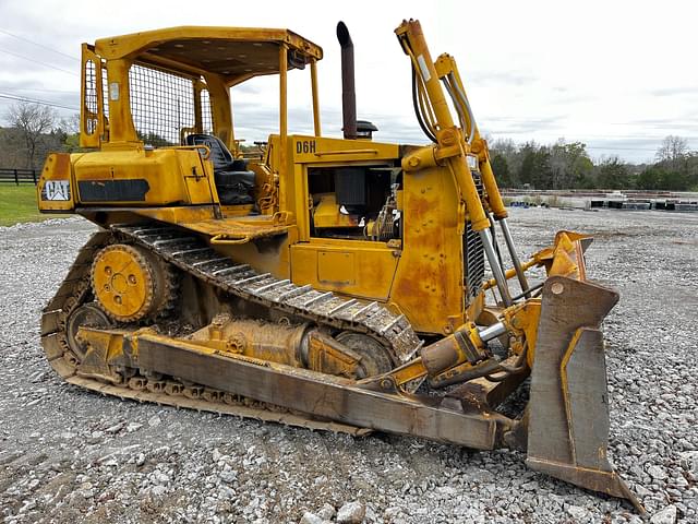 Image of Caterpillar D6H equipment image 3