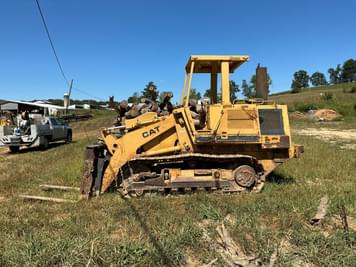 Main image Caterpillar 943