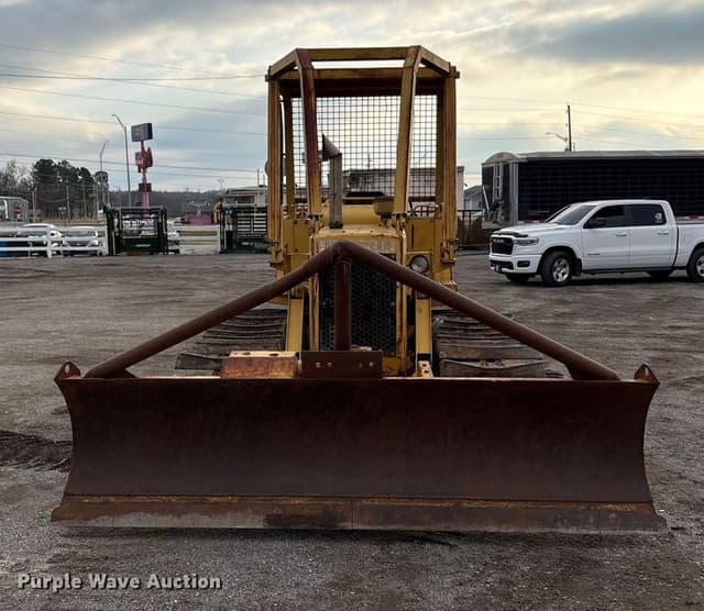 Image of Caterpillar D3B equipment image 1