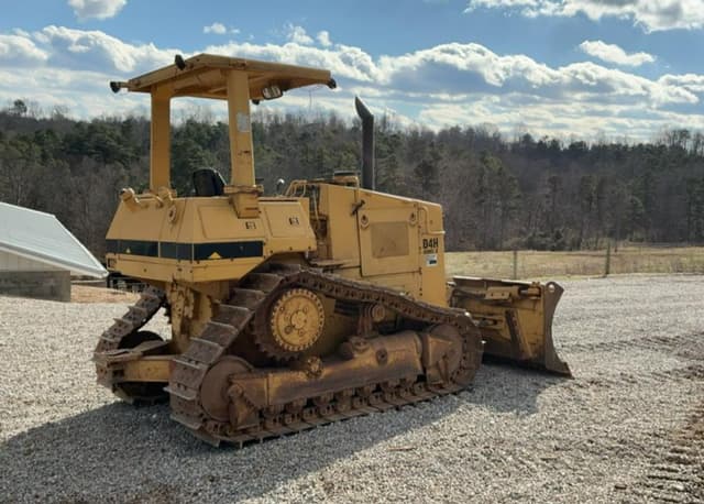 Image of Caterpillar D4H equipment image 4