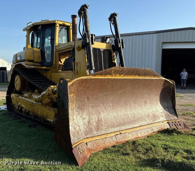 Image of Caterpillar D8N equipment image 2