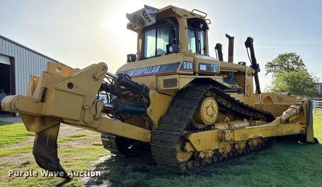 Image of Caterpillar D8N equipment image 4