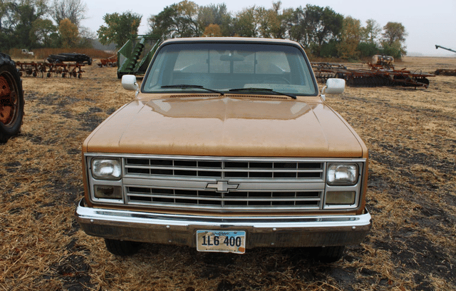 Image of Chevrolet C20 equipment image 1