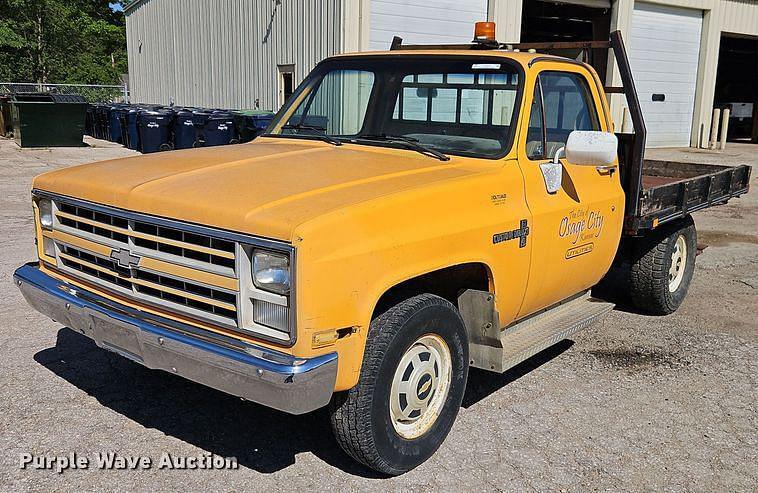 Image of Chevrolet Custom Deluxe 20 Primary image