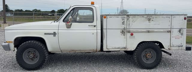 Image of Chevrolet Custom Deluxe 20 equipment image 3