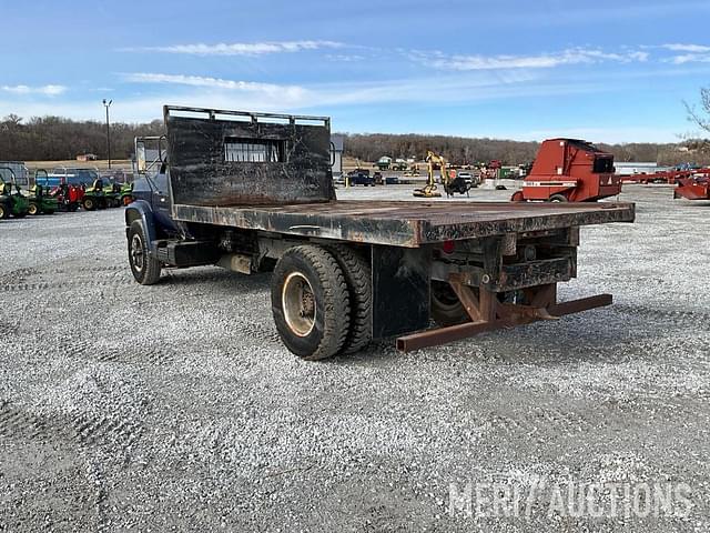 Image of Chevrolet D6500 equipment image 2