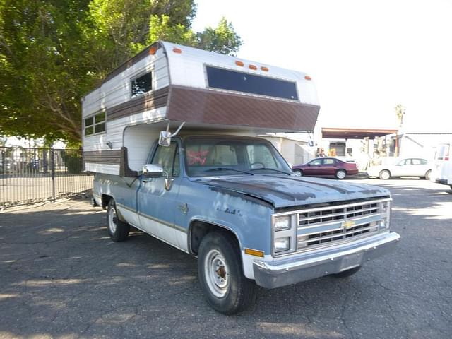 Image of Chevrolet Silverado equipment image 2