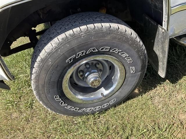 Thumbnail image Chevrolet Silverado 10 27