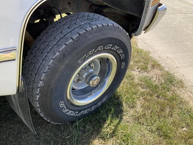 Thumbnail image Chevrolet Silverado 10 30