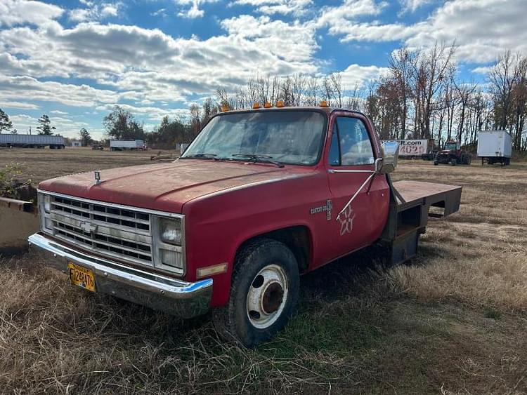 1987 Chevrolet 3500 Equipment Image0