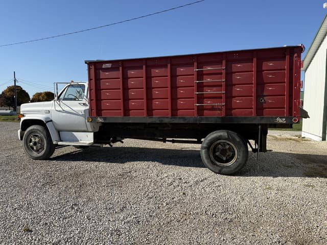 Image of Chevrolet C70 equipment image 4