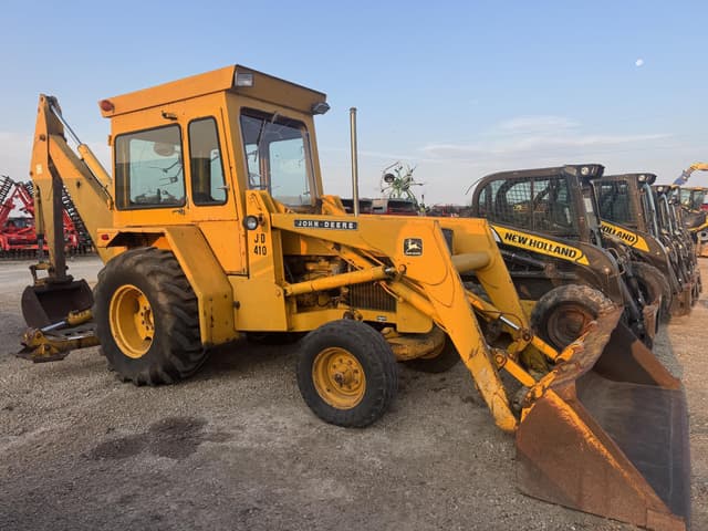 Image of John Deere 410 equipment image 1