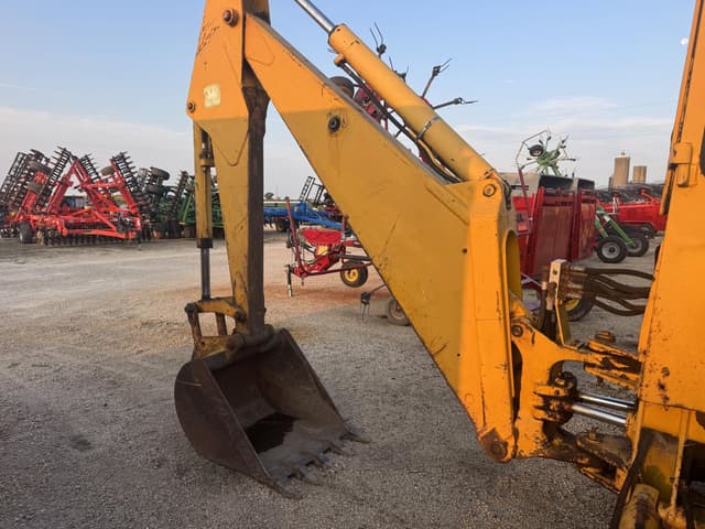 Image of John Deere 410 equipment image 2